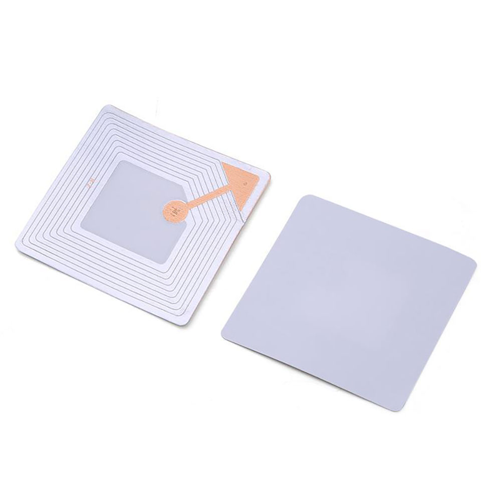 Čo sú štítky EAS a prečo sú nevyhnutné pre modernú bezpečnosť maloobchodu?